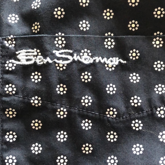 Like new Ben Sherman button up shirt - Picture 4 of 5